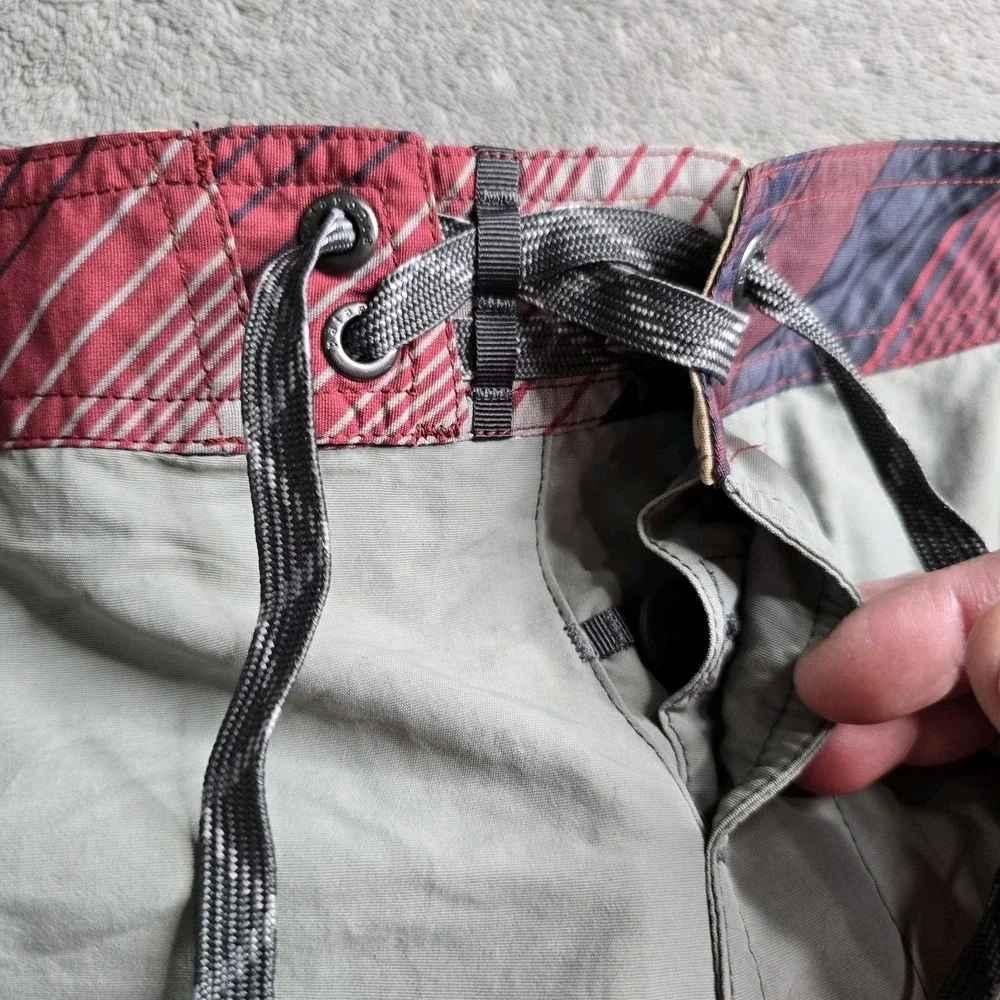 Patagonia Shorts M's Patch Pocket Wavefarer Boardshorts Mens 32 Gray 9.5
